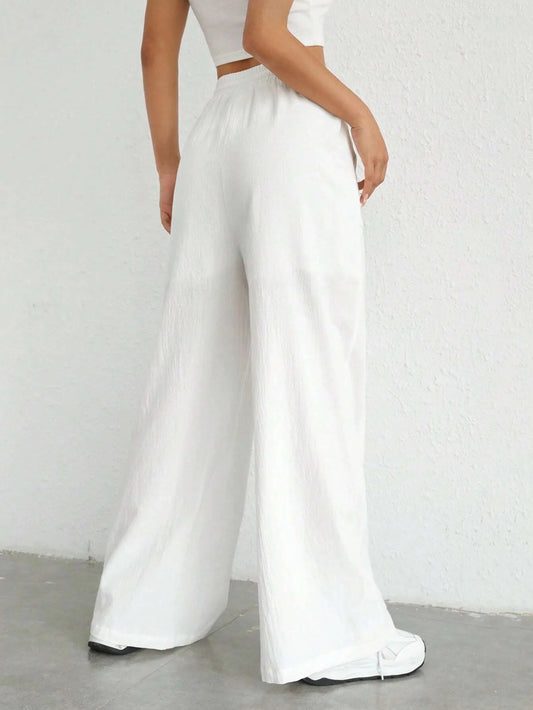 Relaxed Wide-Leg Trousers